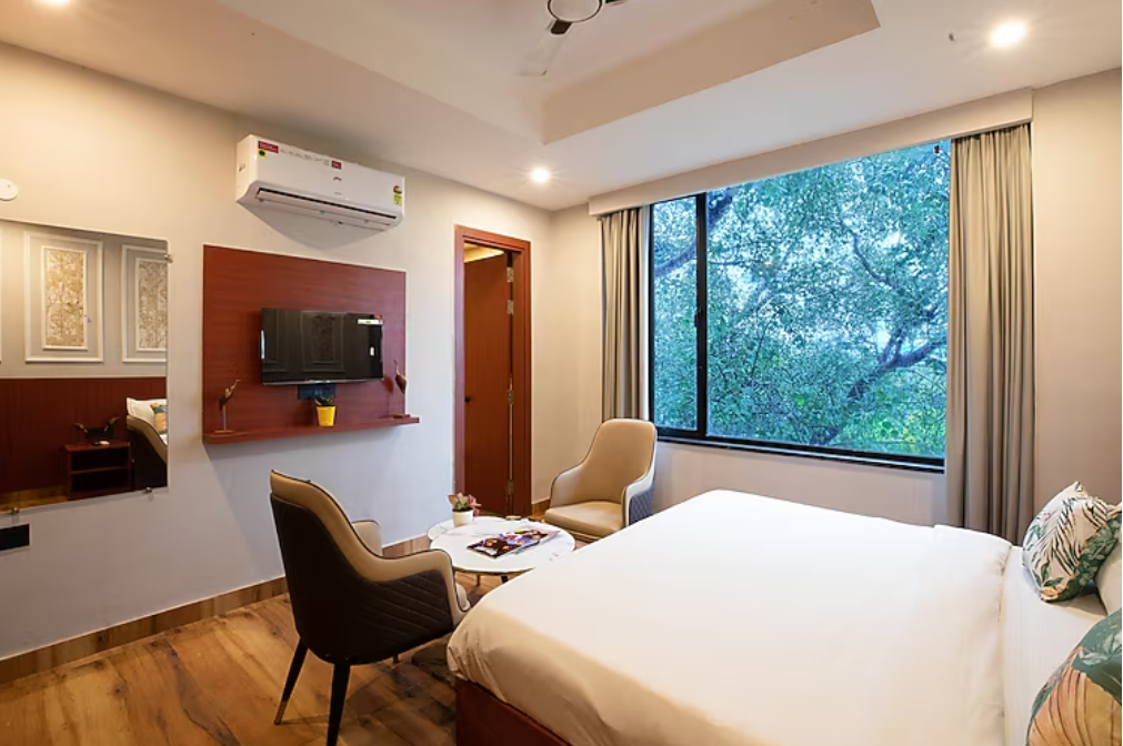Aarchh Regency Premium Room 5