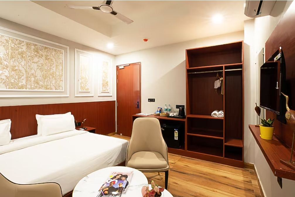 Aarchh Regency Premium Room 6