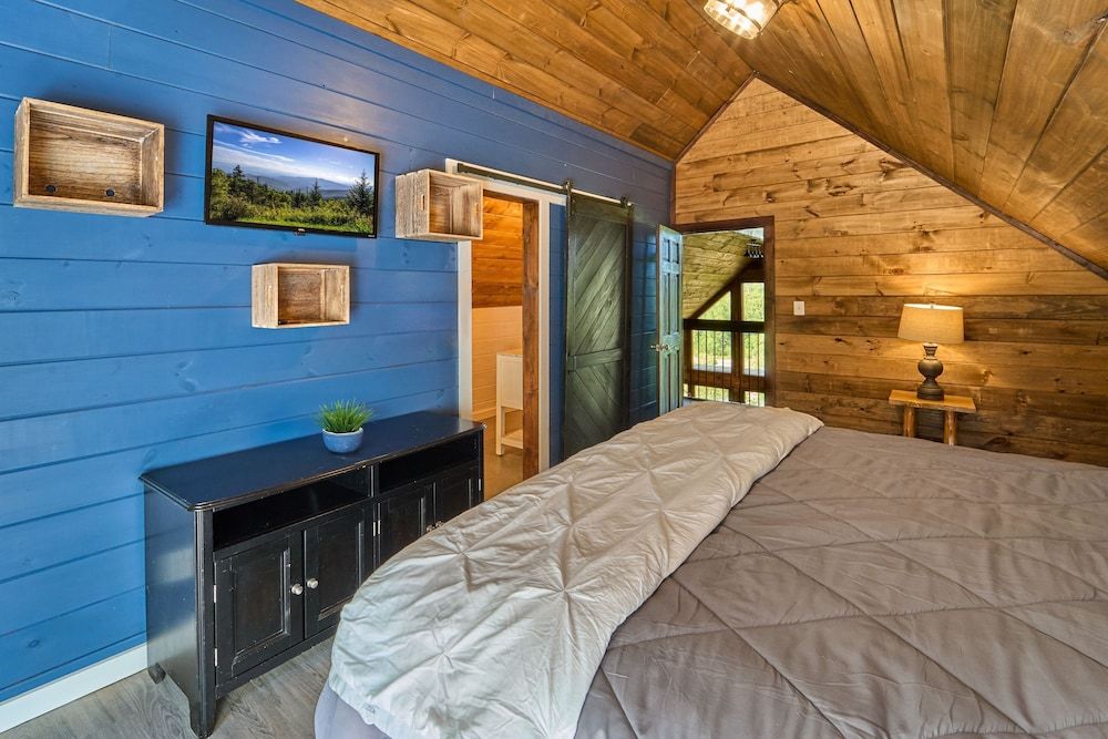 Family Friendly Getaway I Hot Tub In Gatlinburg Apartment 15