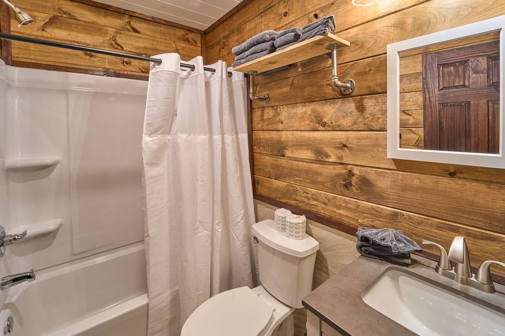 Family Friendly Getaway I Hot Tub In Gatlinburg Apartment 4