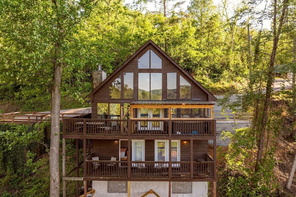 Family Friendly Getaway I Hot Tub In Gatlinburg Apartment 42