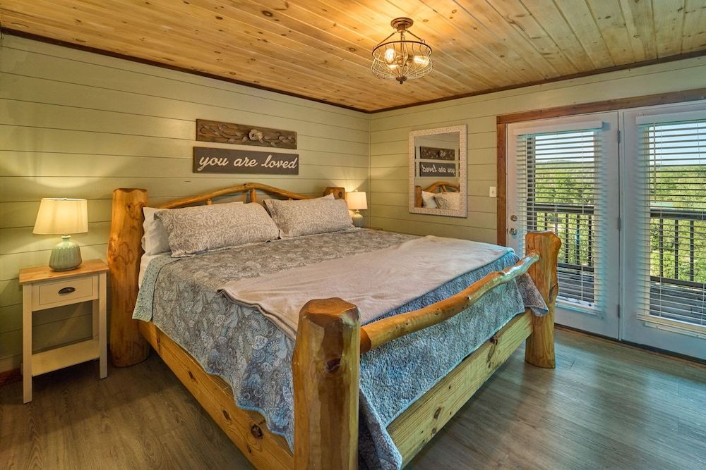 Family Friendly Getaway I Hot Tub In Gatlinburg Apartment 19