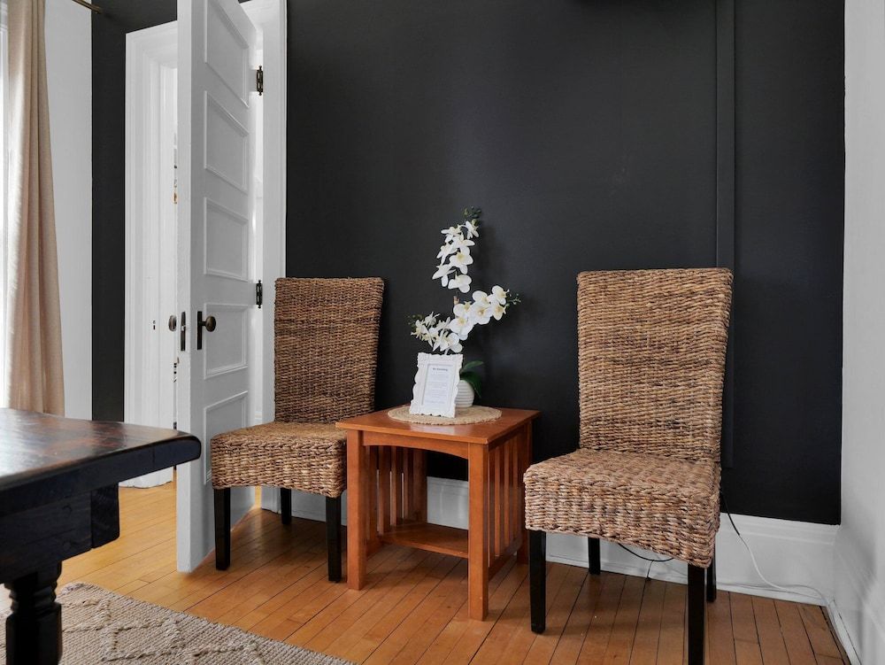 Old Library Inn Olean NY Signature Double Room, Park View 2