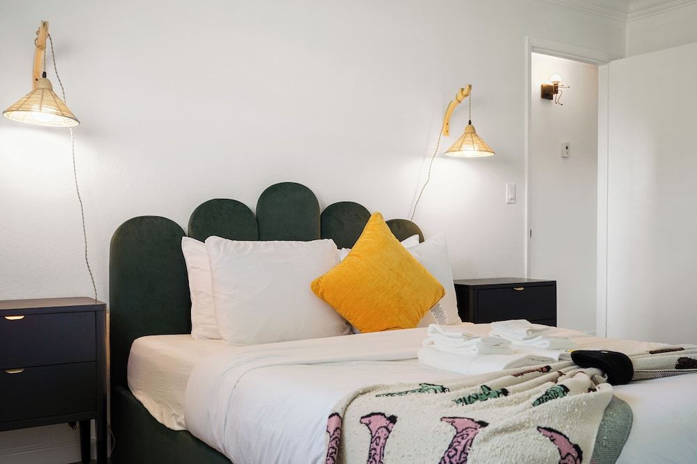 Apartment, 2 Bedrooms, Patio, Mountain View