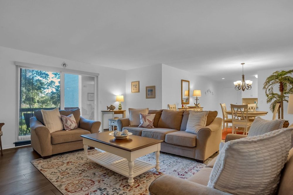 Villa, Multiple Beds, Kitchen (910 Cutter Court)