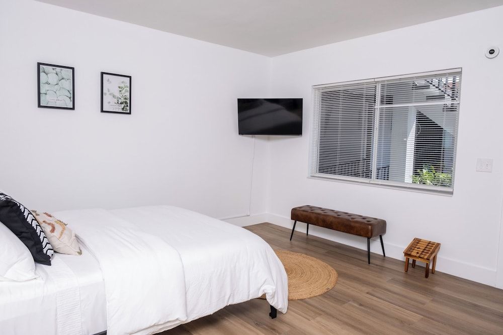 The Jaxon Signature Room 2