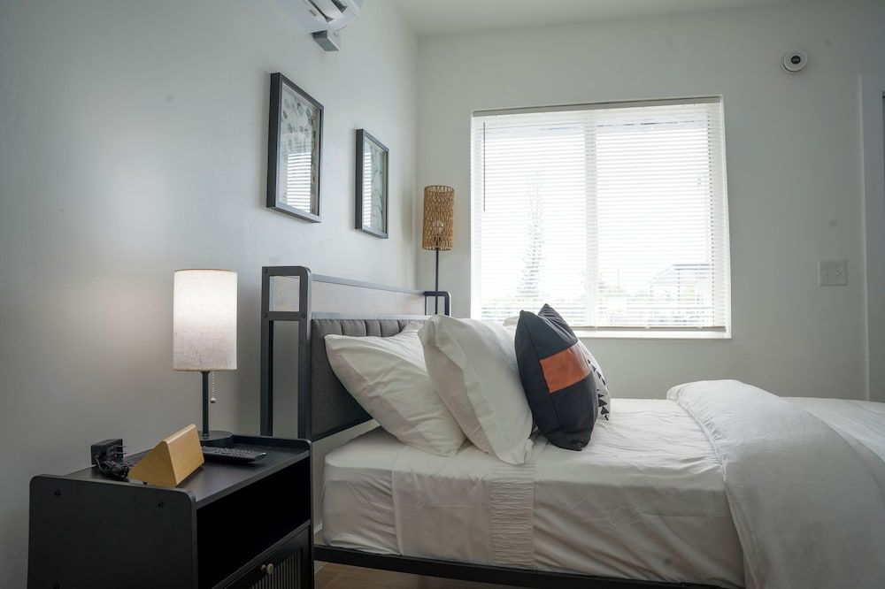 The Jaxon Classic Studio 2