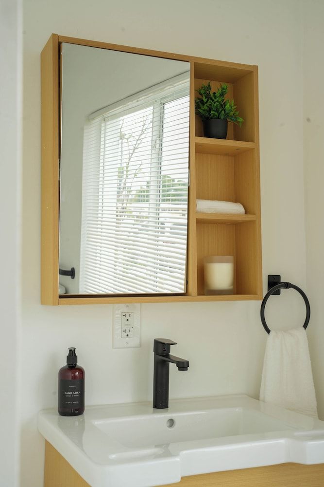 The Jaxon Family Apartment 6