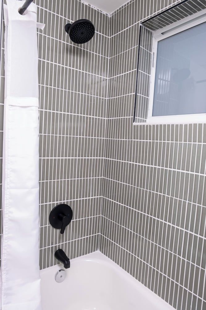 The Jaxon Signature Room 7