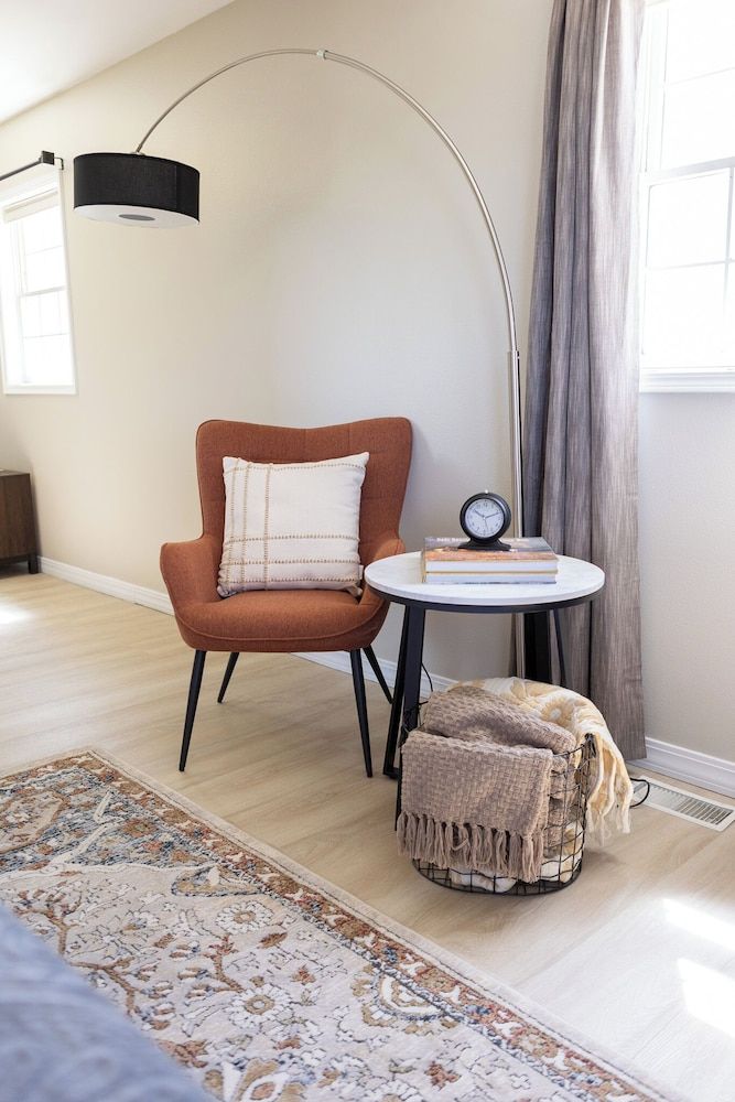 Thankers Comfort Room 2