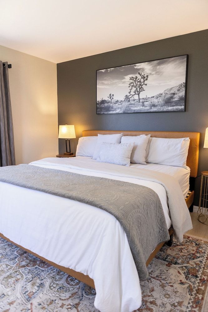 Thankers Comfort Room 4