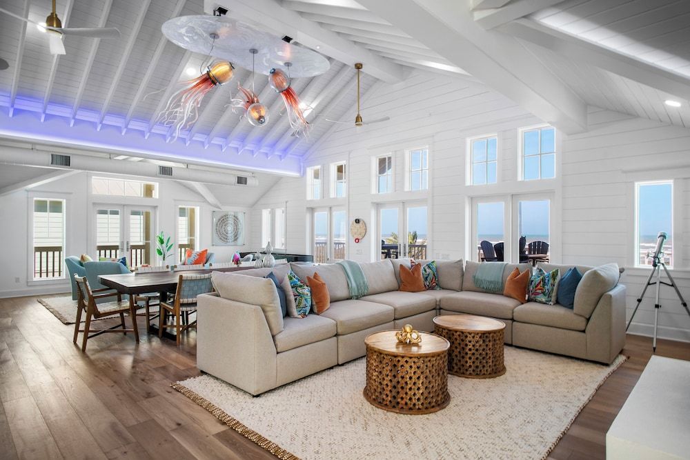 House (6 Bedrooms)