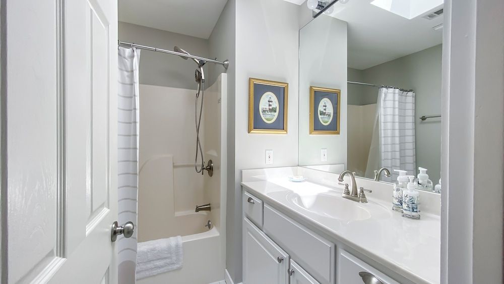 House, Multiple Beds, Kitchen, Garden View (13 Spartina Court)