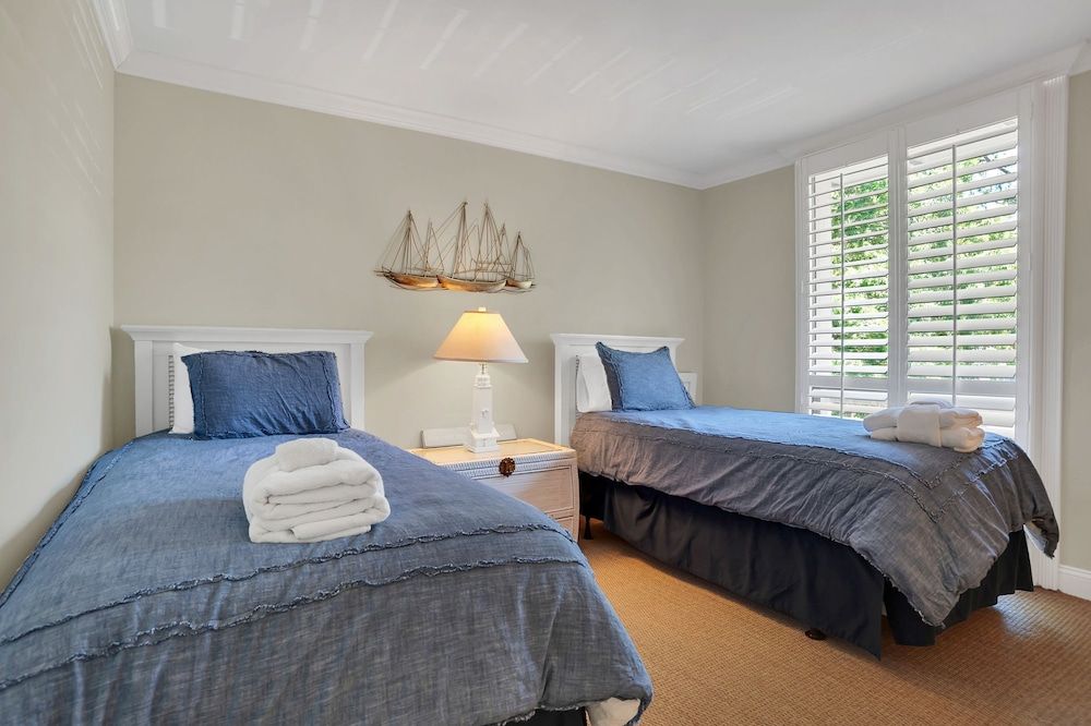 Villa, Multiple Beds, Kitchen, Garden View (1038 Caravel Court)