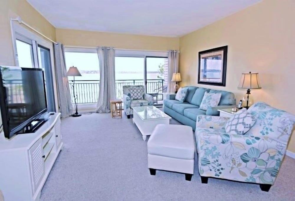 Villa, Multiple Beds, Kitchen (1892 Beachside Tennis)