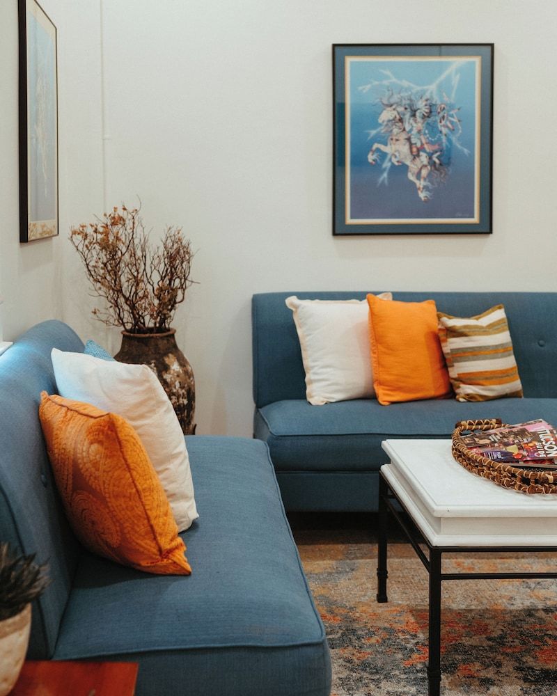 Warner Hotel Deluxe Suite