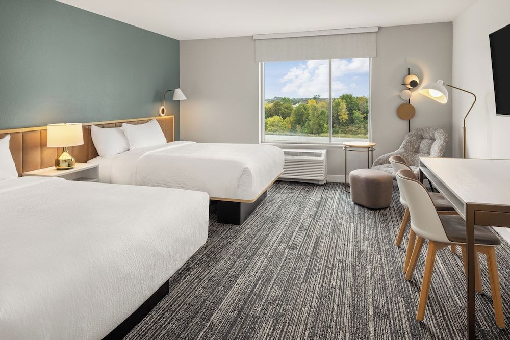 TownePlace Suites by Marriott Mankato Studio, 2 Queen Beds (Mobility/Hearing Accessible, Tub) 3