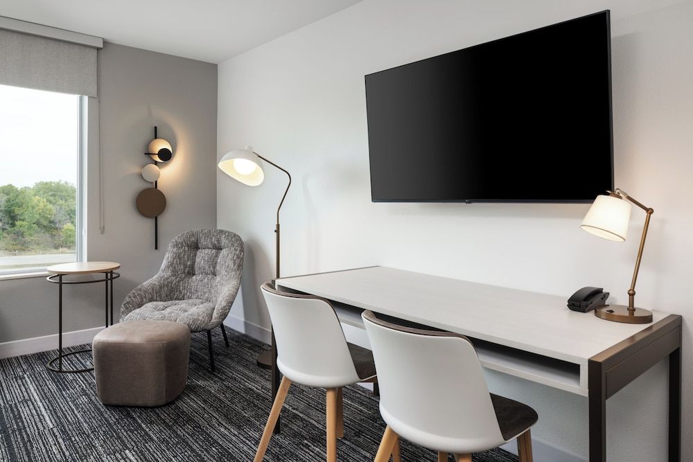 TownePlace Suites by Marriott Mankato Studio, 2 Queen Beds (Mobility/Hearing Accessible, Tub)