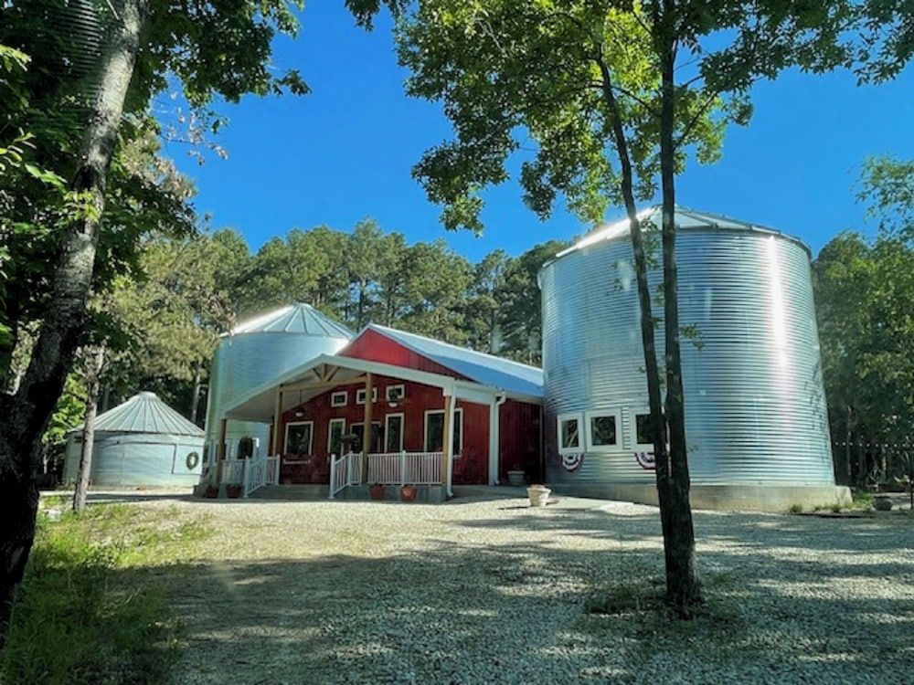 Hermann Grain Bins BNB Whole Complex 3