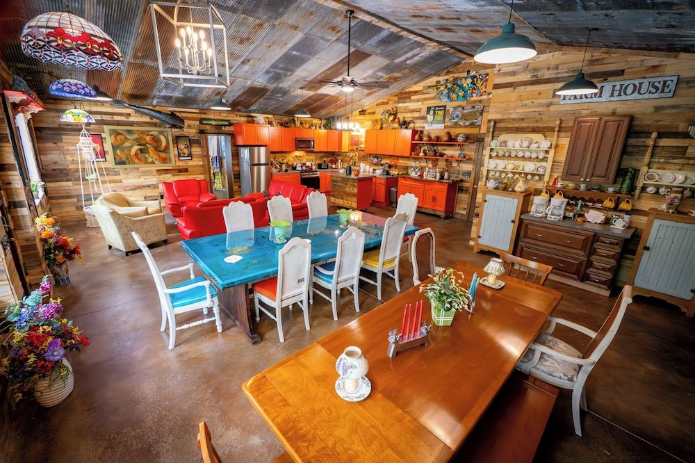 Hermann Grain Bins BNB Chicken Run 33