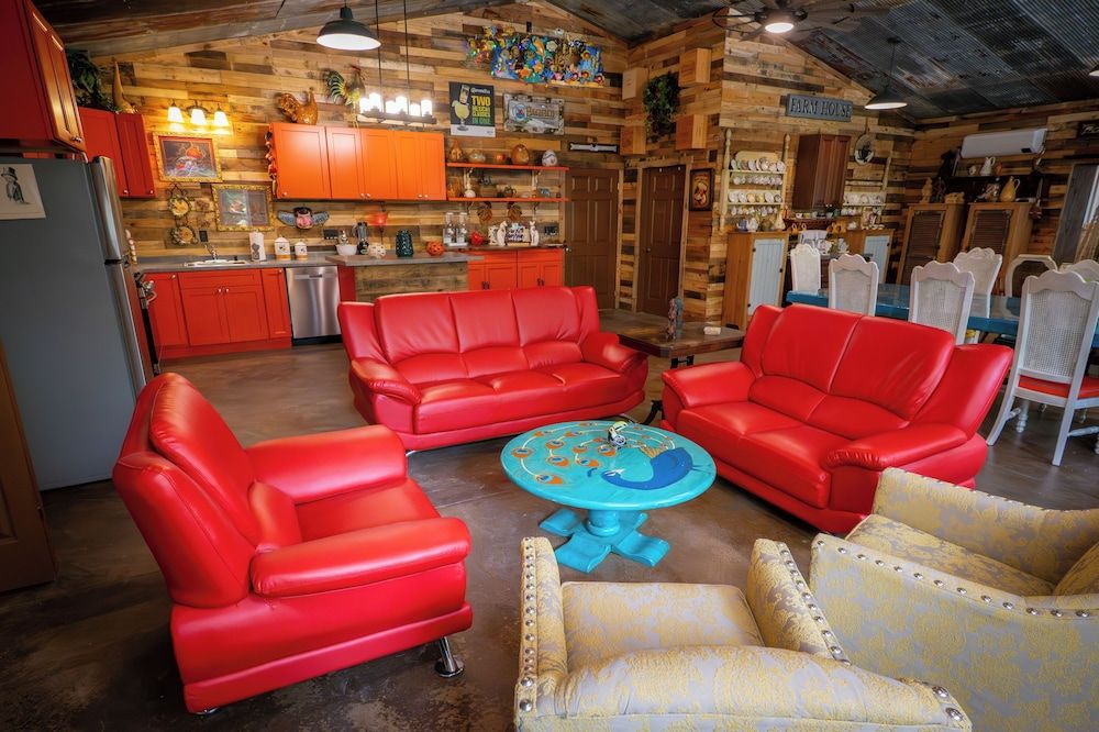 Hermann Grain Bins BNB Chicken Run 38