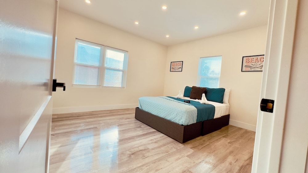 Beachline Breeze on the Strip