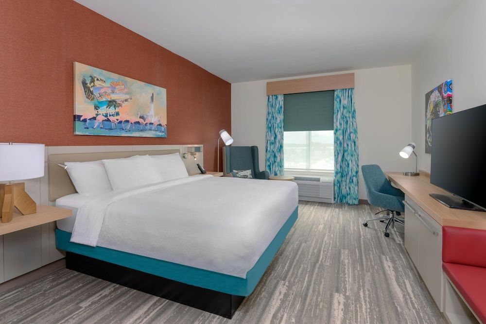 Hilton Garden Inn Cape Canaveral near Cocoa Beach Room, 1 King Bed, Accessible (Hearing) 5