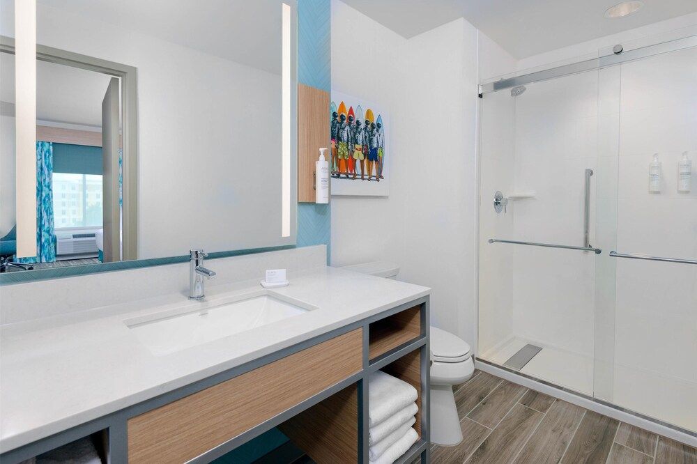 Hilton Garden Inn Cape Canaveral near Cocoa Beach Suite, 2 Queen Beds, Accessible (Hearing) 11