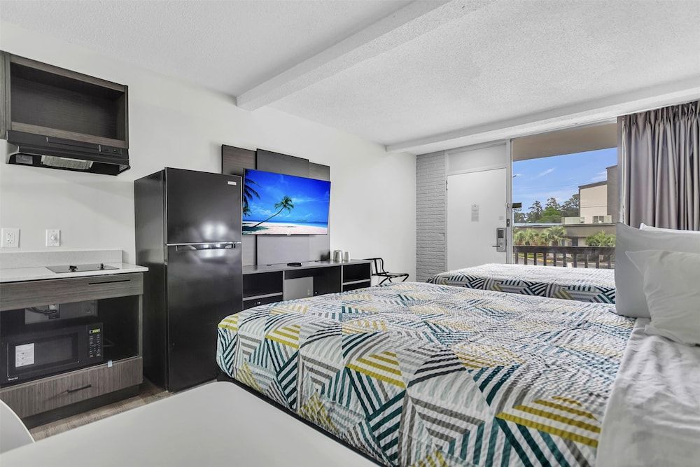 Studio 6 Summerville, SC – Charleston Standard Room, 2 Queen Beds, Non Smoking 7