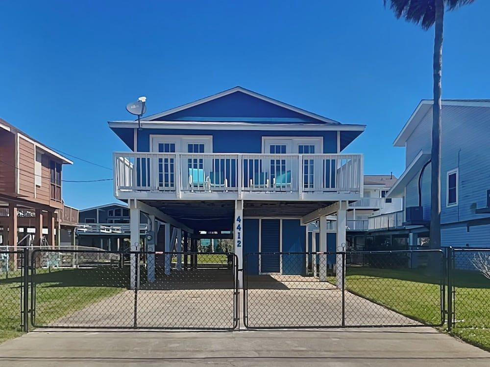 House (2 Bedrooms)