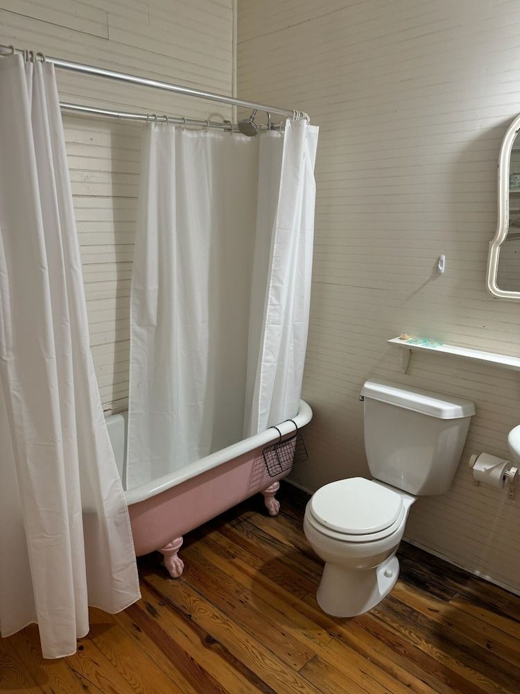 Balsam Mountain Inn Standard Room 7