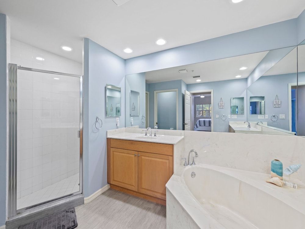 Condo (3 Bedrooms)