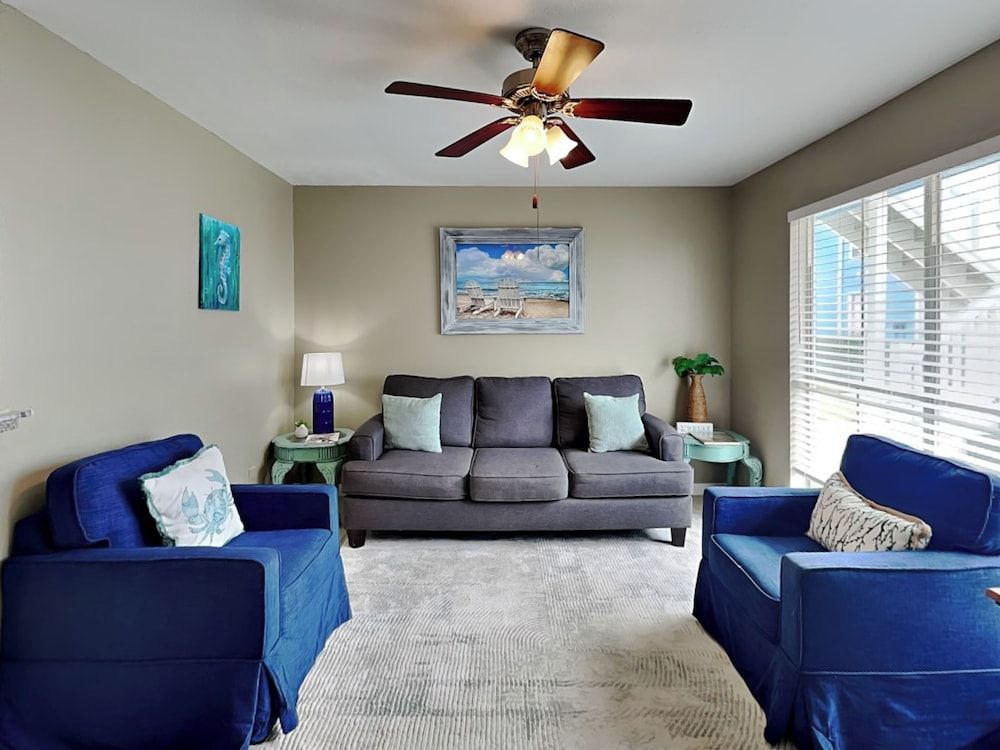 Condo (2 Bedrooms)