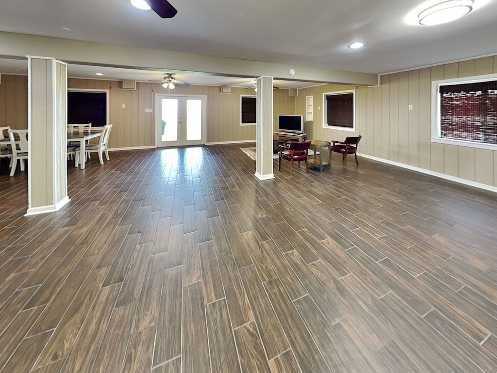 House (4 Bedrooms)