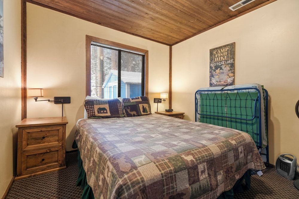 Cabin, Mountain View