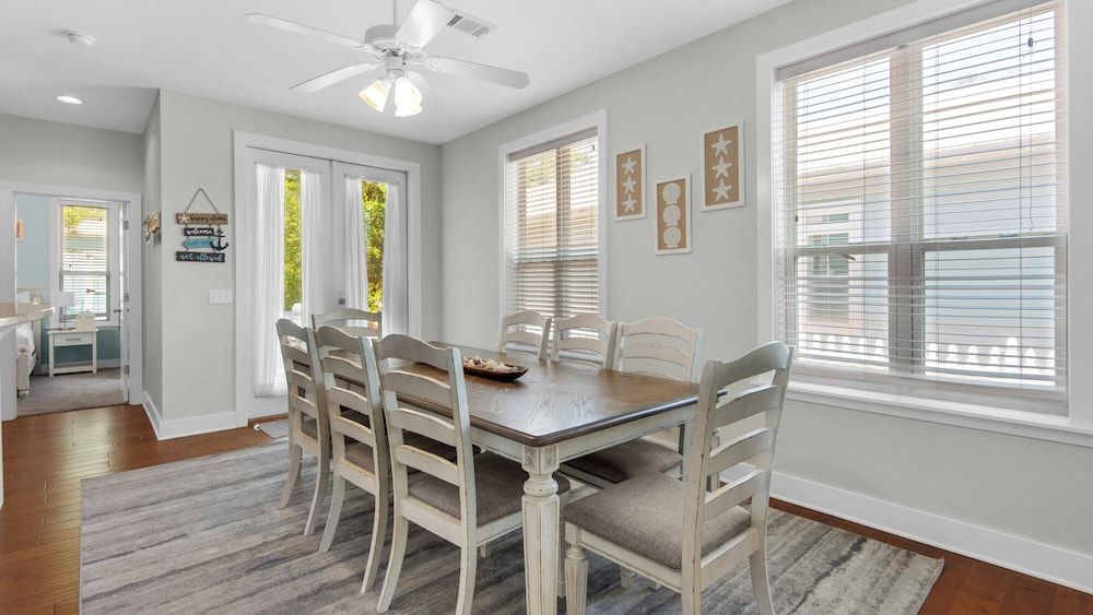 3BR Home in Seagrove Beach + Free Tickets: Bikes, Dolphin Cruise & More! House, Multiple Beds, Patio, Garden View (Walking on Waves) 7