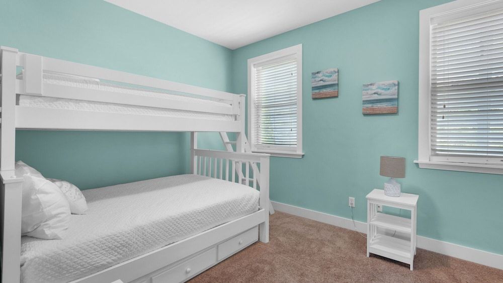 3BR Home in Seagrove Beach + Free Tickets: Bikes, Dolphin Cruise & More! House, Multiple Beds, Patio, Garden View (Walking on Waves) 6