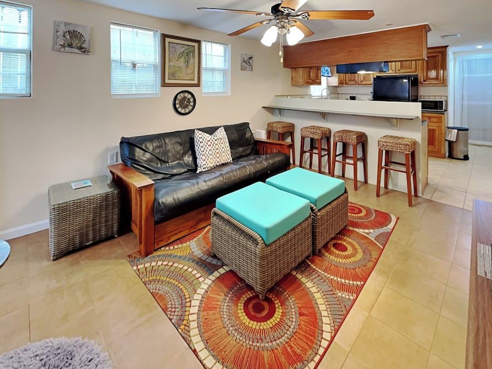 House (1 Bedroom)