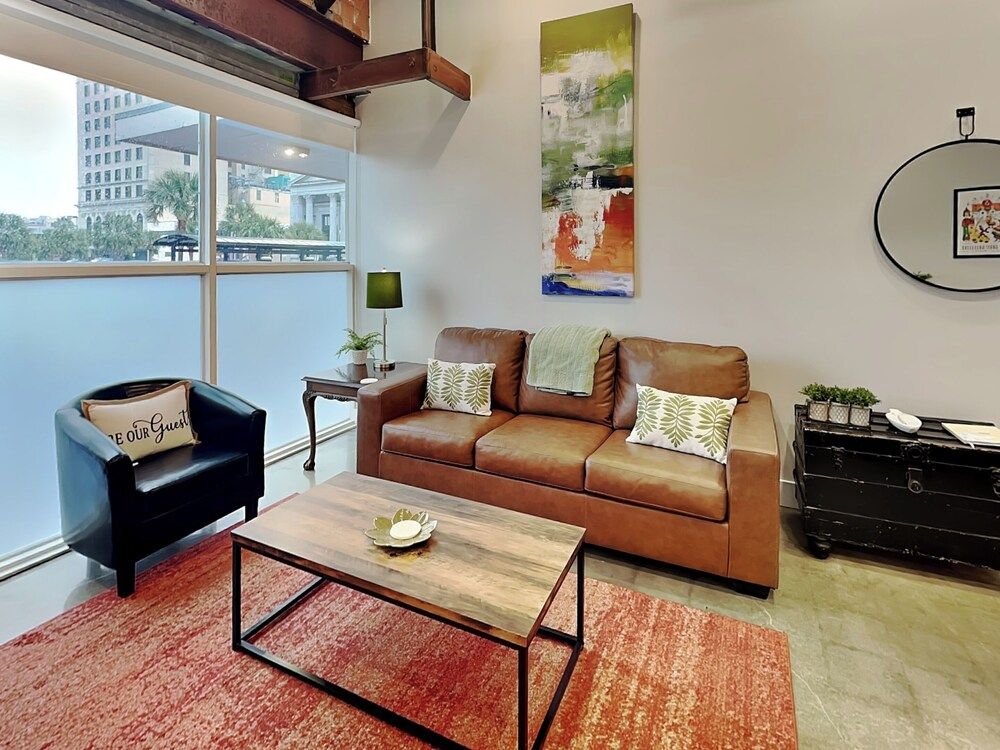 Condo (1 Bedroom)