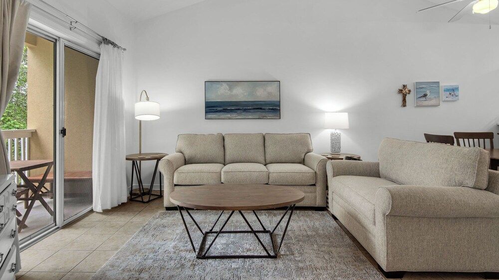 Seagrove 2BR Near Lake & Beach + Free Tickets: Bikes, Dolphin Cruise & More! Condo, Multiple Beds, Balcony, Garden View (Heron's Watch 6207) 14