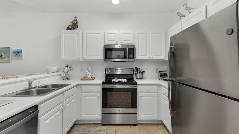 Seagrove 2BR Near Lake & Beach + Free Tickets: Bikes, Dolphin Cruise & More! Condo, Multiple Beds, Balcony, Garden View (Heron's Watch 6207) 10