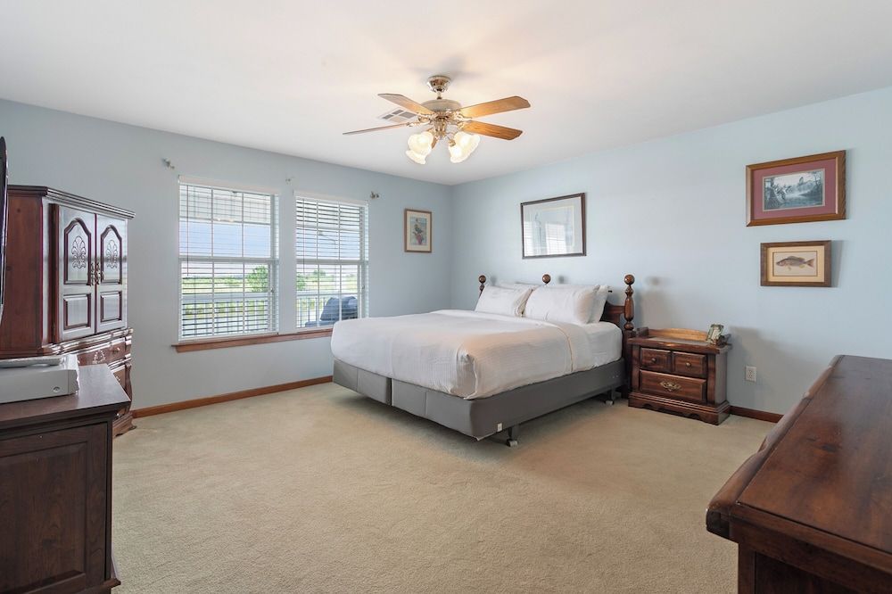 Signature House, 3 Bedrooms, Patio, Canal View