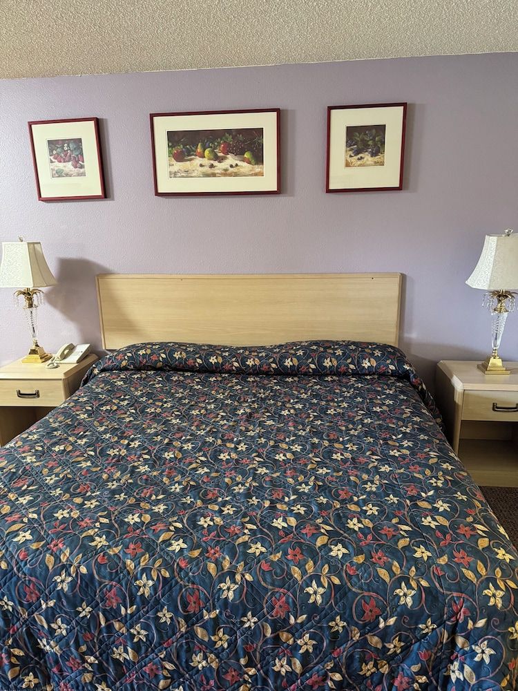 Federal way Motel Deluxe Room 3