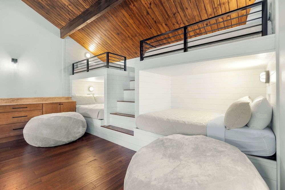 House, Multiple Beds, Patio (Cozy in a Cove)