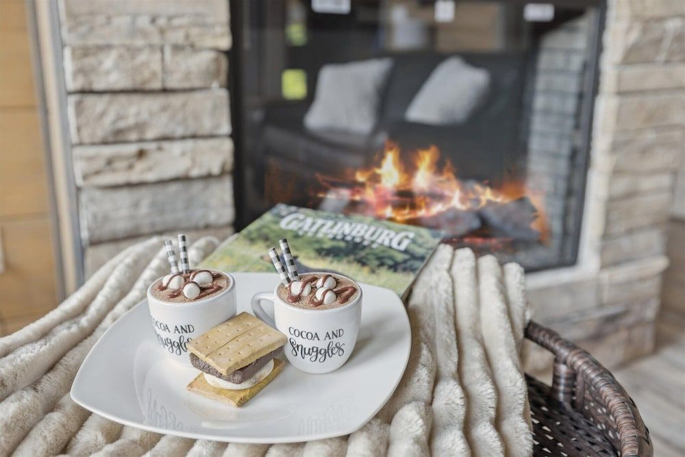 Gorgeous Cabin w Hot Tub Firepit Gameroom Apartment 5