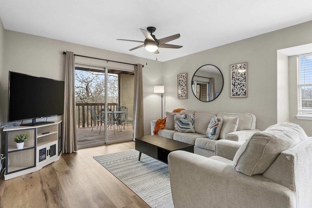 Condo, Multiple Beds, Balcony, Mountain View (Modern Comfort Retreat)