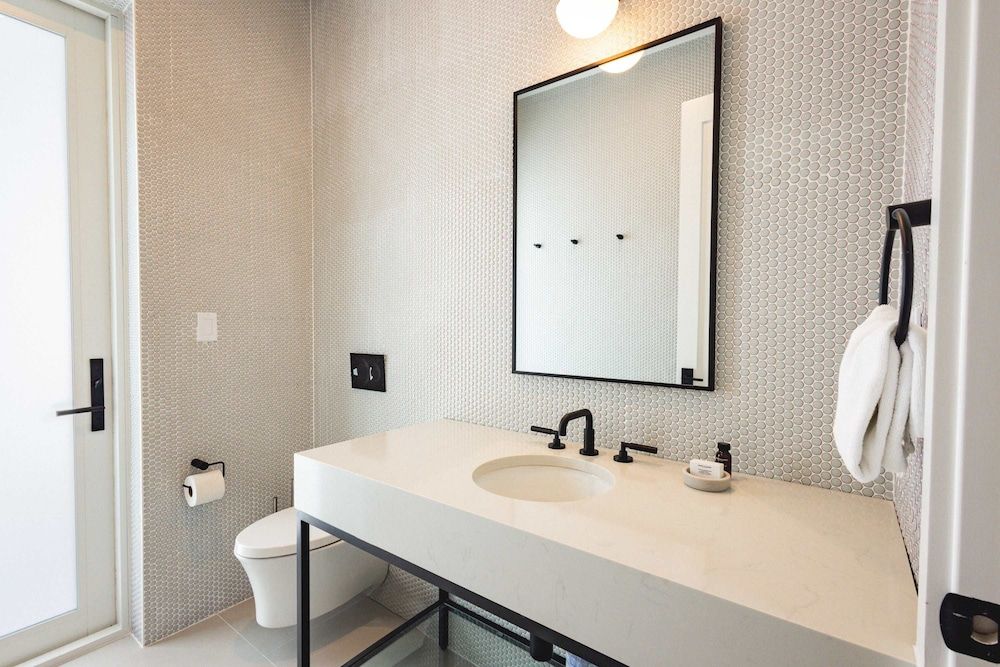 New Waterfront Home - Dreamside House House 43