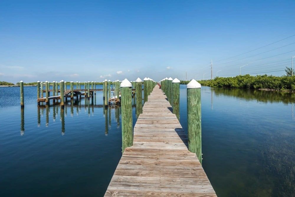 New Waterfront Home - Dreamside House House 59