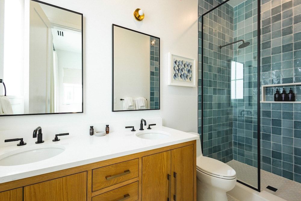 New Waterfront Home - Dreamside House House 13