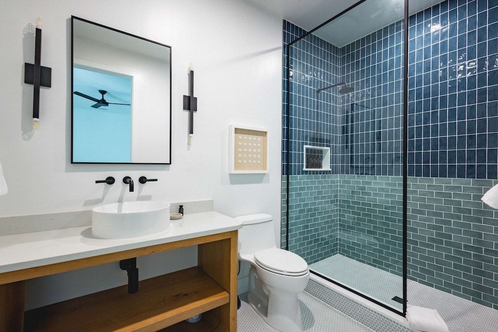 New Waterfront Home - Dreamside House House 30